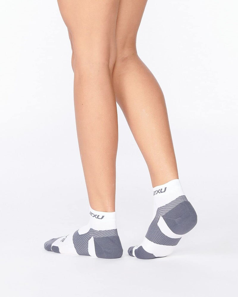 2XU Vectr 1/4 Crew Sock, White/Grey, Large - Image 4